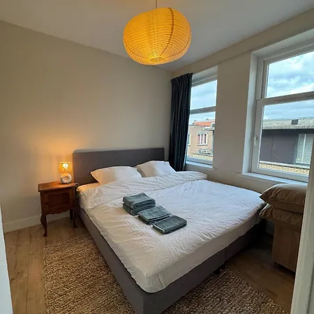 Апартаменты Authentic Sunny Jordaan