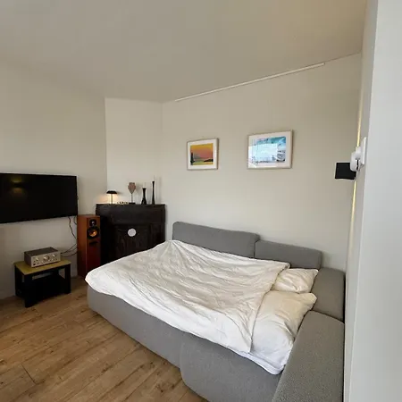 Апартаменты Authentic Sunny Jordaan Амстердам