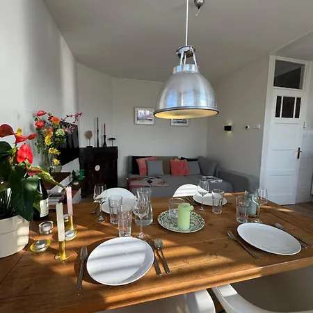 Authentic Sunny Jordaan