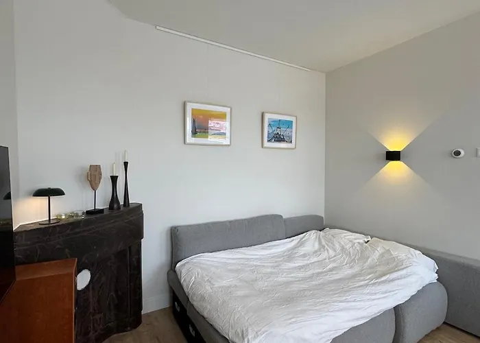 Authentic Sunny Jordaan Apartment *