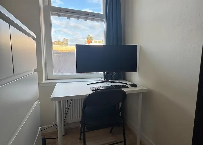 Authentic Sunny Jordaan Apartment Amsterdam