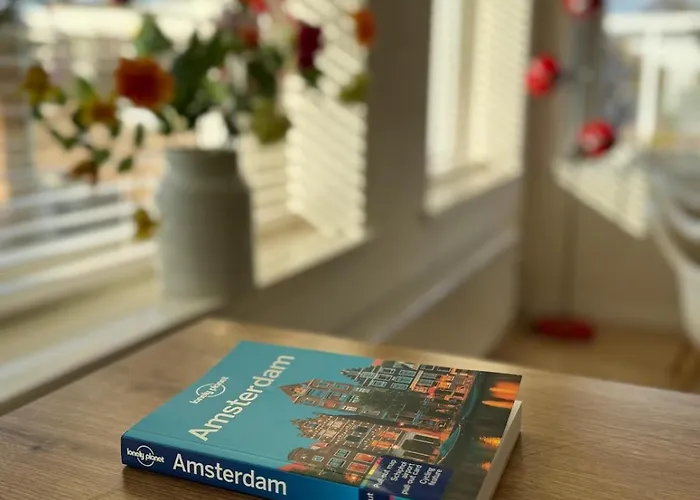 Authentic Sunny Jordaan * Amsterdam